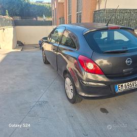 opel  corsa  anno 201w