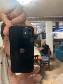 iphone 12 batteria 100%