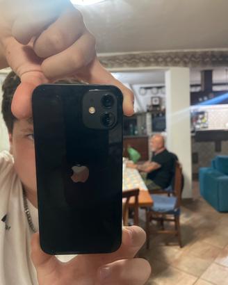 iphone 12 batteria 100%