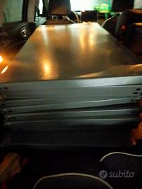 Scaffale componibile in metallo