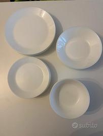 Servizio piatti
