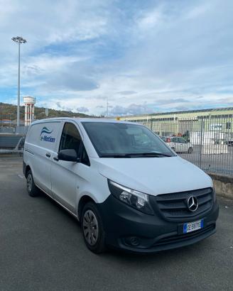 Mercedes Benz VITO