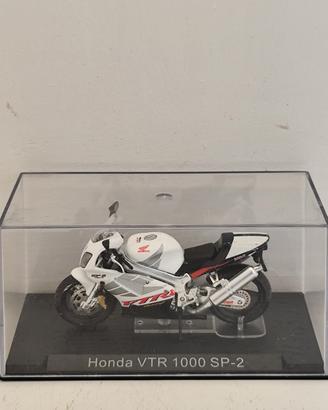 Modellino Honda VTR 1000 SP-2