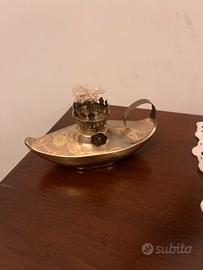 Lampada a olio in ottone vintage