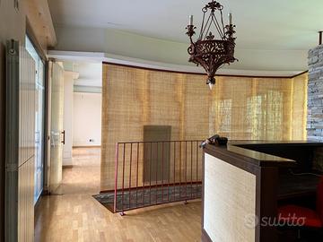 Spazio commerciale Garbagnate Milanese