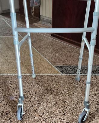 Deambulatore pieghevole in alluminio,