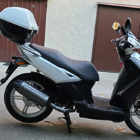 Kymco Agility R16+ 50cc 4 tempi bianco