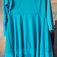 Abito Nuovo Mai Usato di Colore Acquamarina