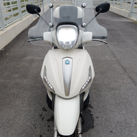 Piaggio Beverly 350 Sport