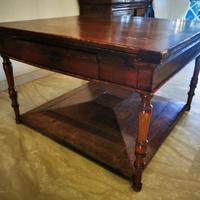 tavolo in legno massello