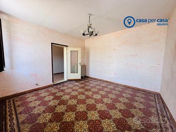 Casa a schiera con due garage e scoperto di propri