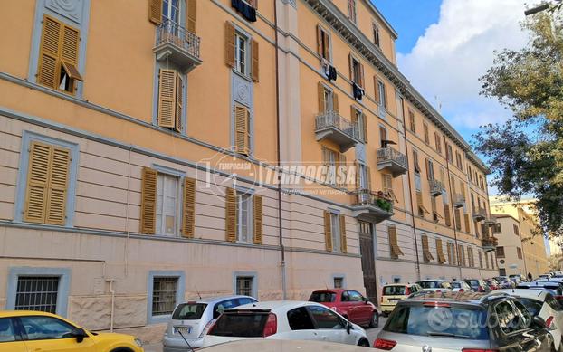 Via Porcellana . Spazioso bilocale con posto auto