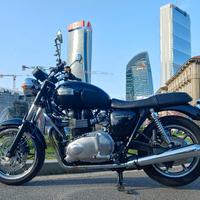 Triumph Bonneville - 2012