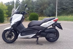 scooter Xmax 250  ABS