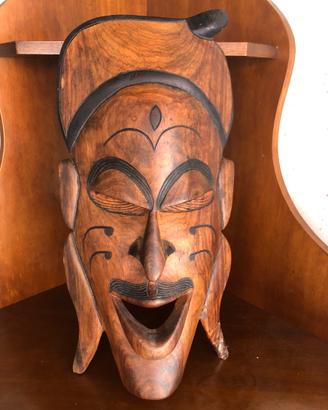 Maschera in legno africana