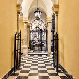 IN PALAZZO DEI ROLLI, A 30 MT DALLA CATTEDRALE