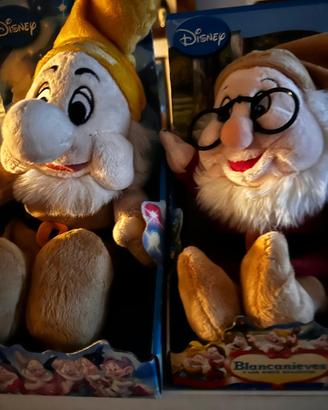 2 Peluche Disney Biancaneve 7 nani giochi nuovi