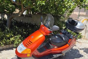 Scooter Piaggio Hexagon 125