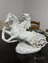 Meravigliosa Statua in Ceramica di due cavalli con