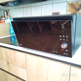 Forno Microonde Combinato e Ventilato Modello LG