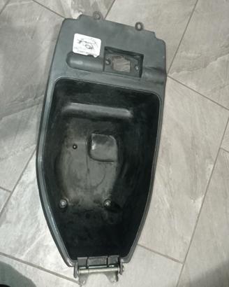 Sotto sella F12+tubo freno anteriore 
