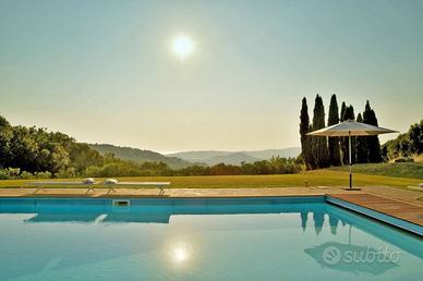 Villa di 450 m² con più di 5 locali e box auto dop