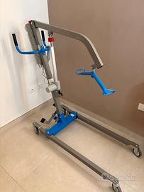 Sollevatore elettrico per disabili