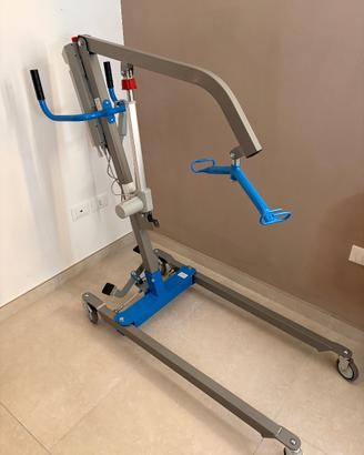 Sollevatore elettrico per disabili