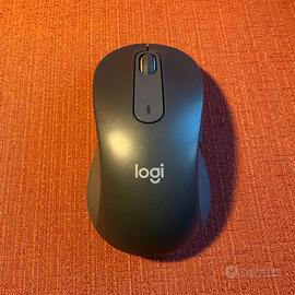 Mouse Logitech Signature M650 per mancini