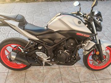 YAMAHA MT-03 