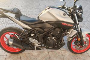 YAMAHA MT-03 