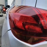 OPEL ASTRA 2013 - STOP POSTERIORE SINISTRO