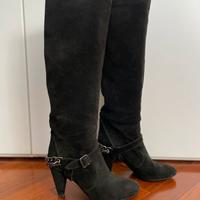 Fornarina stivali in camoscio neri con catena 37