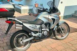 Honda transalp 650