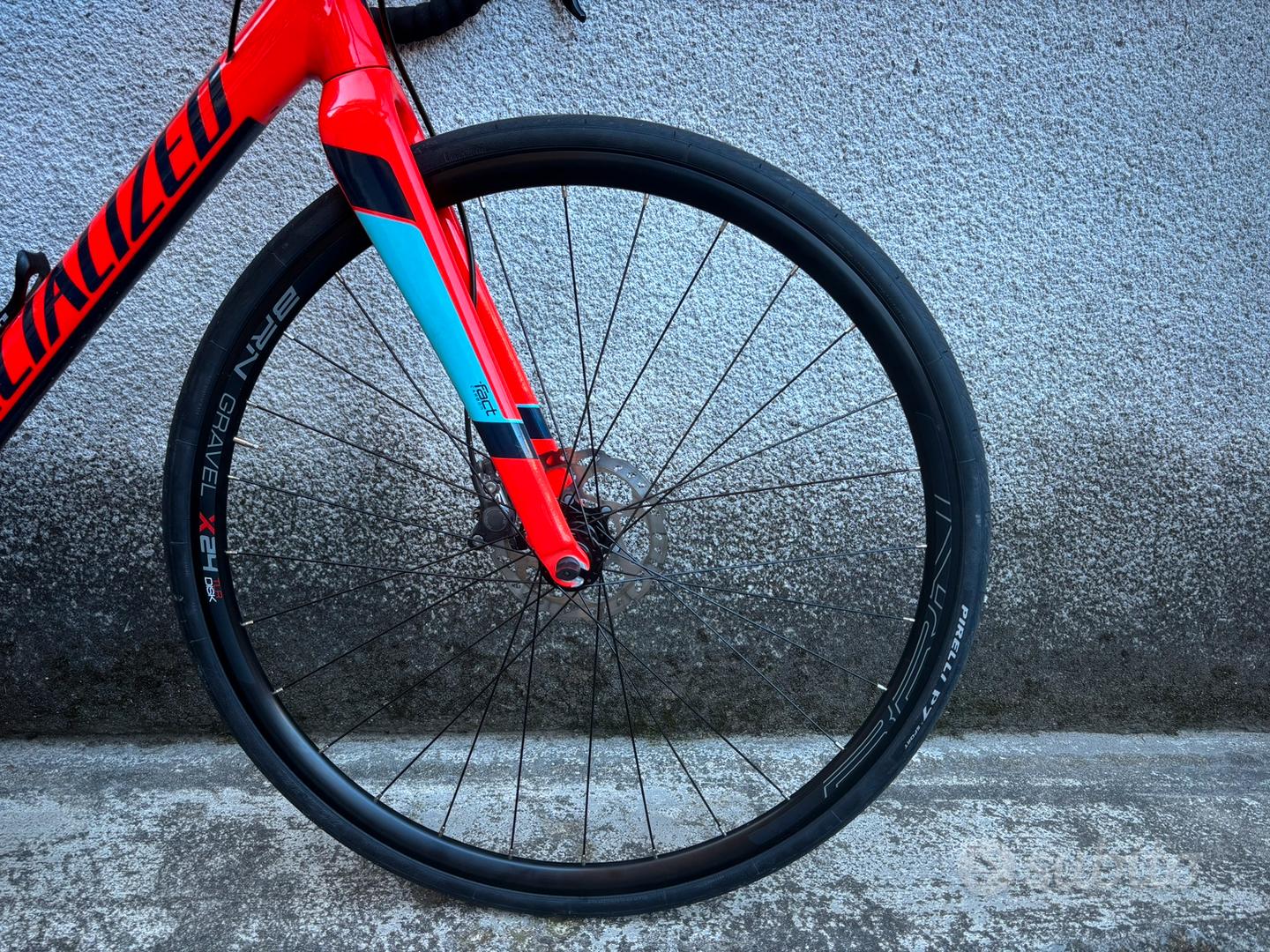 Specialized Crux Sport E5 2018 Biciclette In vendita a Milano - Main Image