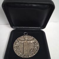 Medaglia Menino Jesus in metallo 