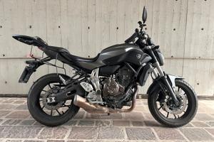 Yamaha mt-07  abs del 2016