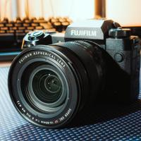 Fujifilm X-H2 + 16-80 f4