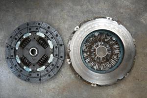 33-Kit frizione completo usato Ford Ranger 2.2,-ca