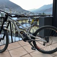 Commencal Supreme dhv4.2