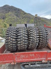 4 gomme  Maxxis 37/12,50 R16