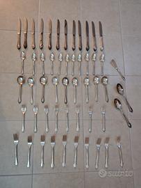 Lotto 53 pezzi posate Remembrance 