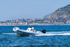 Gommone cam yachts 8.5