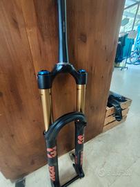 Forcella Fox 38 Gripx2 29 offset 44 black friday