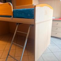 Letto a ponte piu comodino