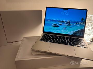 MacBook Air M2, 256GB, 16GB Ram
