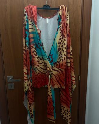 Blusa / Top animalier con maniche ampie a mantella