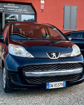 Peugeot 107 1.0 benzina AUTOMATICA!