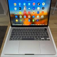 Apple Macbook air m2 - colore Galassia - 2023