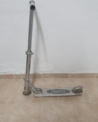 Monopattino alluminio pieghevole